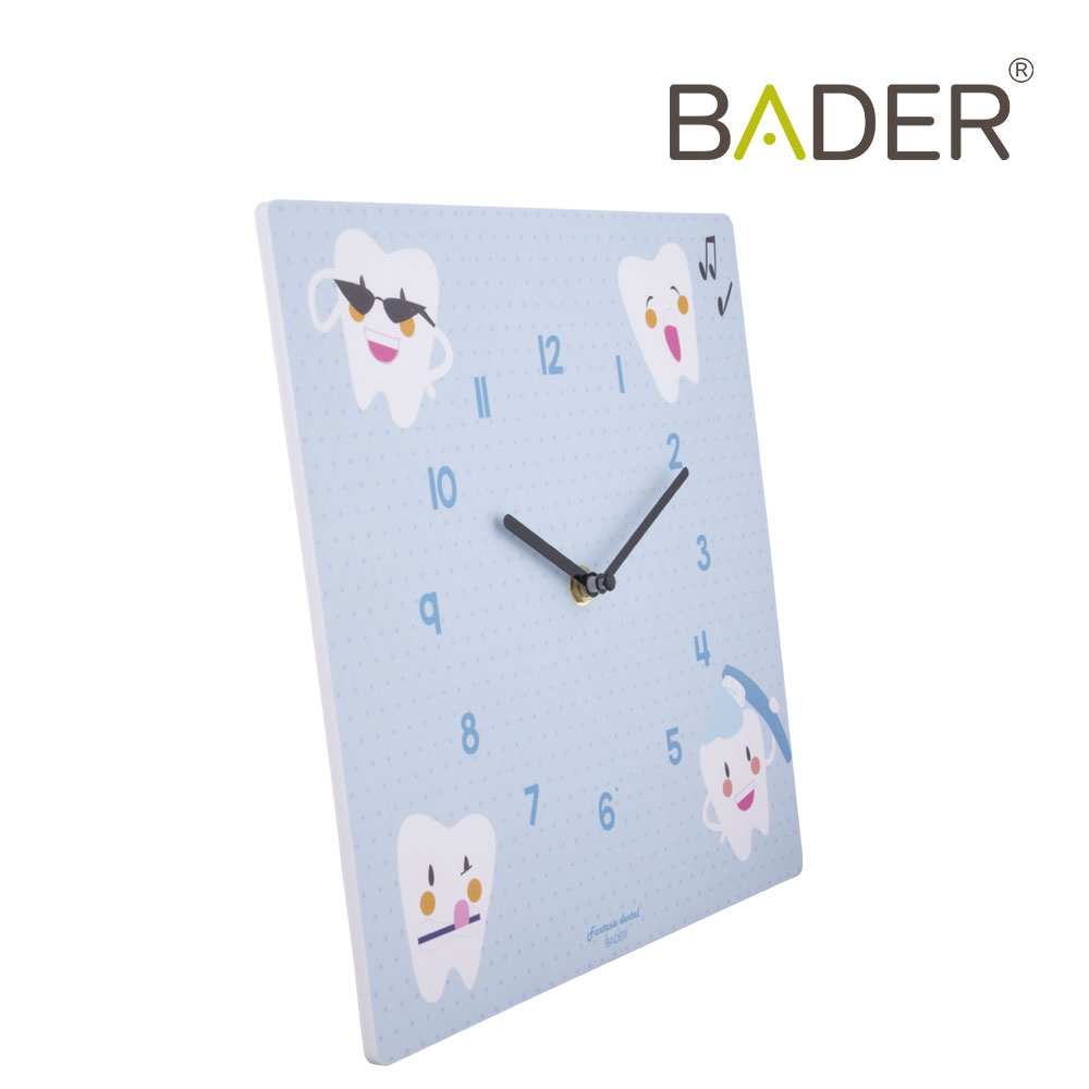 RELOJ DE PARED CUADRADO